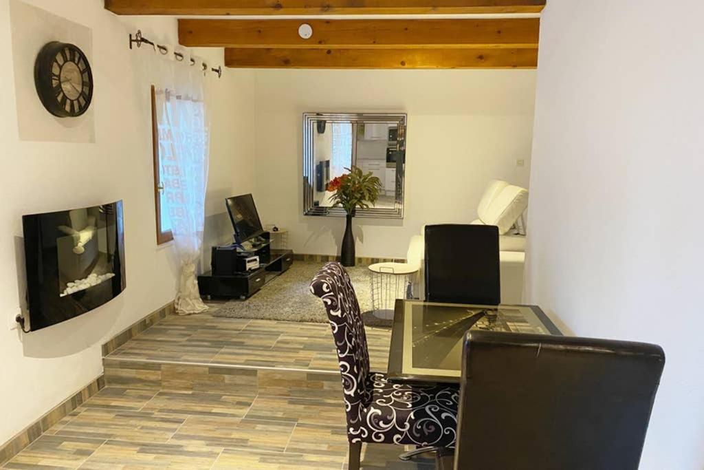 Calme Dans Maison De Village 60M2 Super Confort ディーニュ・レ・バン エクステリア 写真